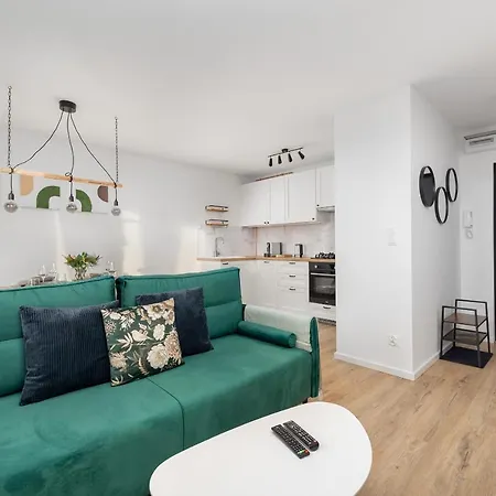 Near The Warta River By Renters *