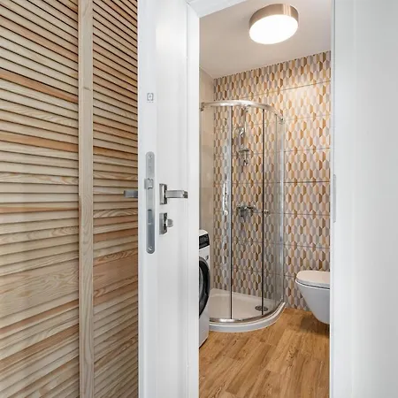 Near The Warta River By Renters Posen