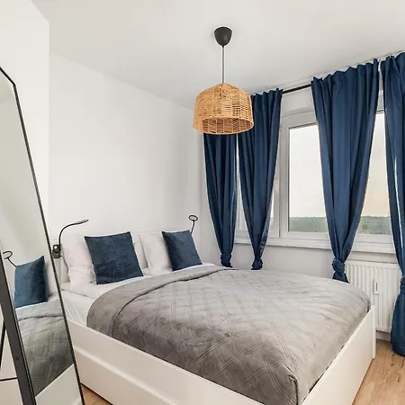 Near The Warta River By Renters Apartment
