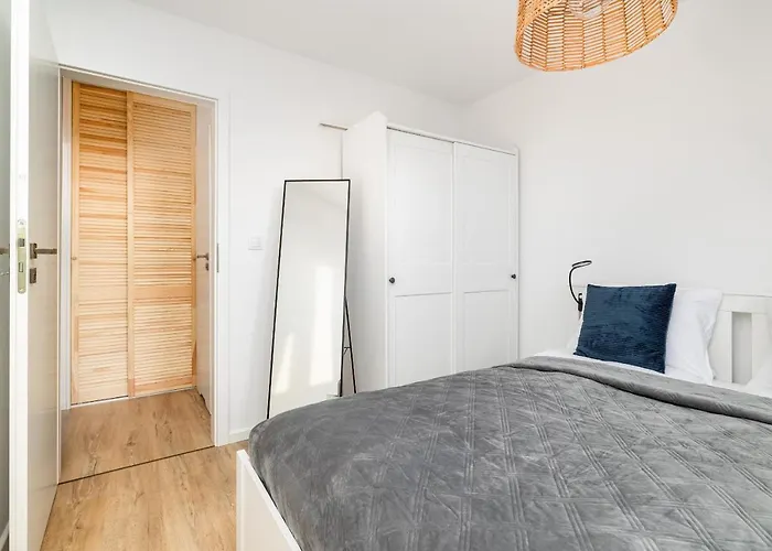 Near The Warta River By Renters Apartment