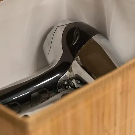 Lejlighed Near The Warta River By Renters *