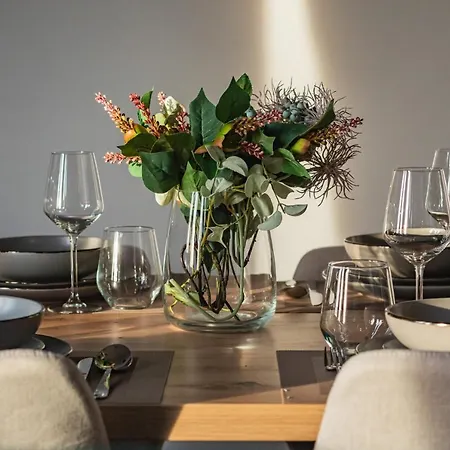 Near The Warta River By Renters Daire *